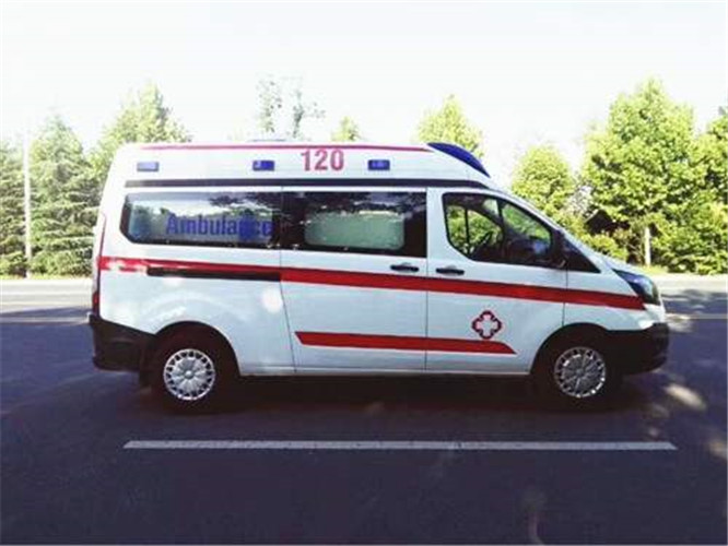 曲松救护车出租服务案例6