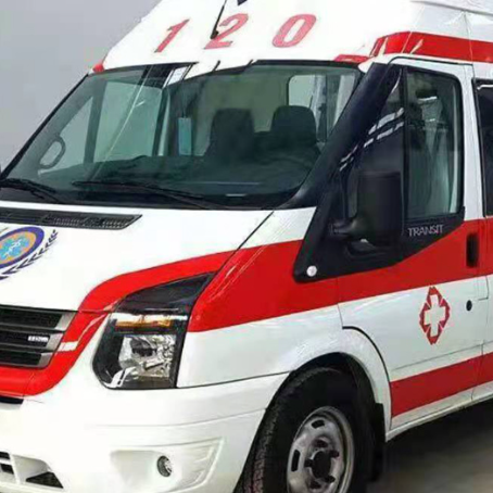 曲松非急救护送病人转院租赁救护车的优缺点对比